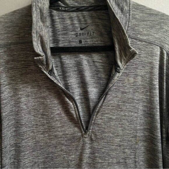 Nike Dri Fit 1/2 zip running top Sz M - Picture 3 of 6